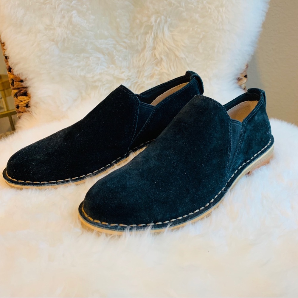UGG Black Suede Gum Sole Slip-On Shoes 8.5